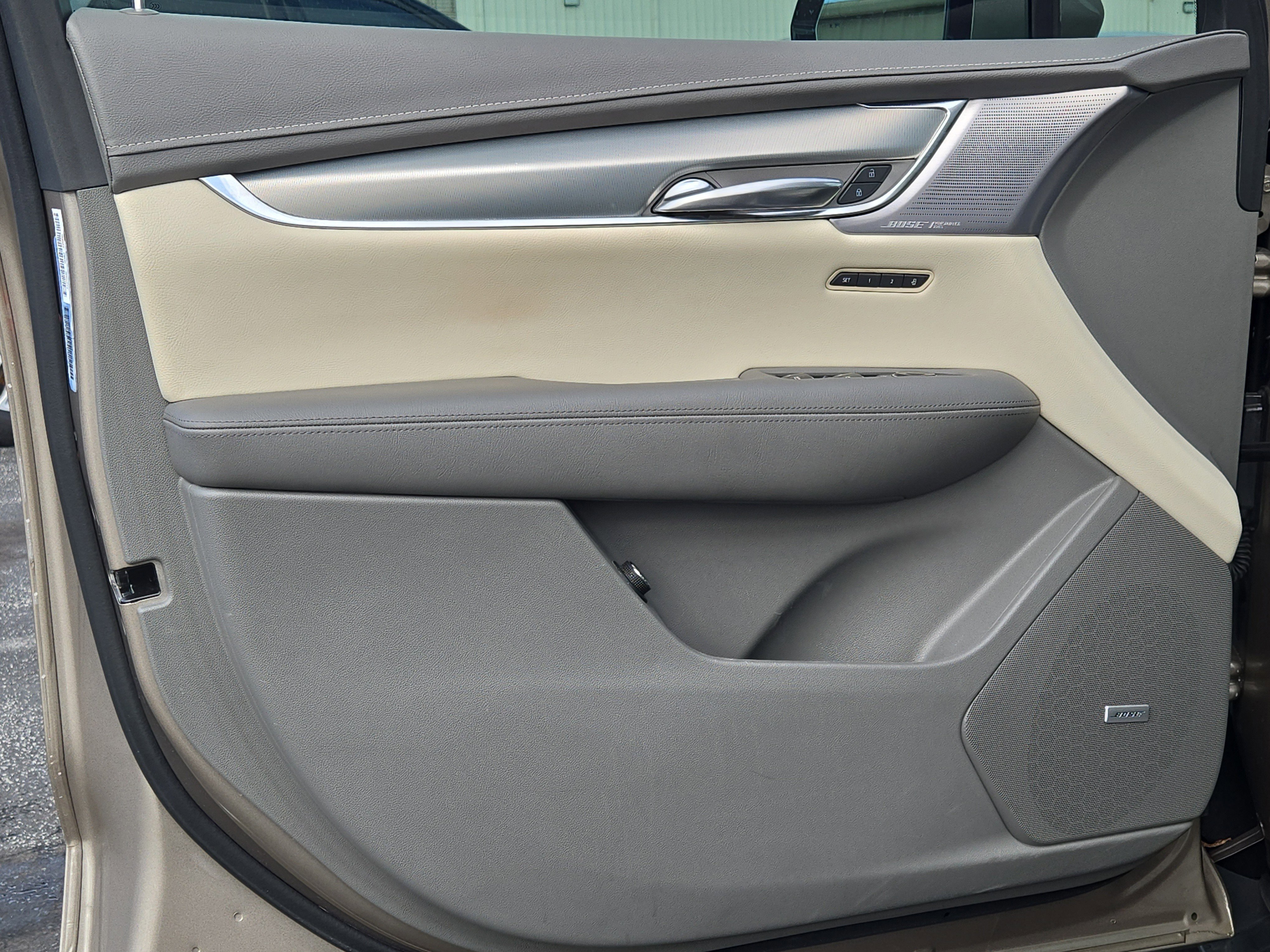 Used 2022 Cadillac XT5 Premium Luxury image 24