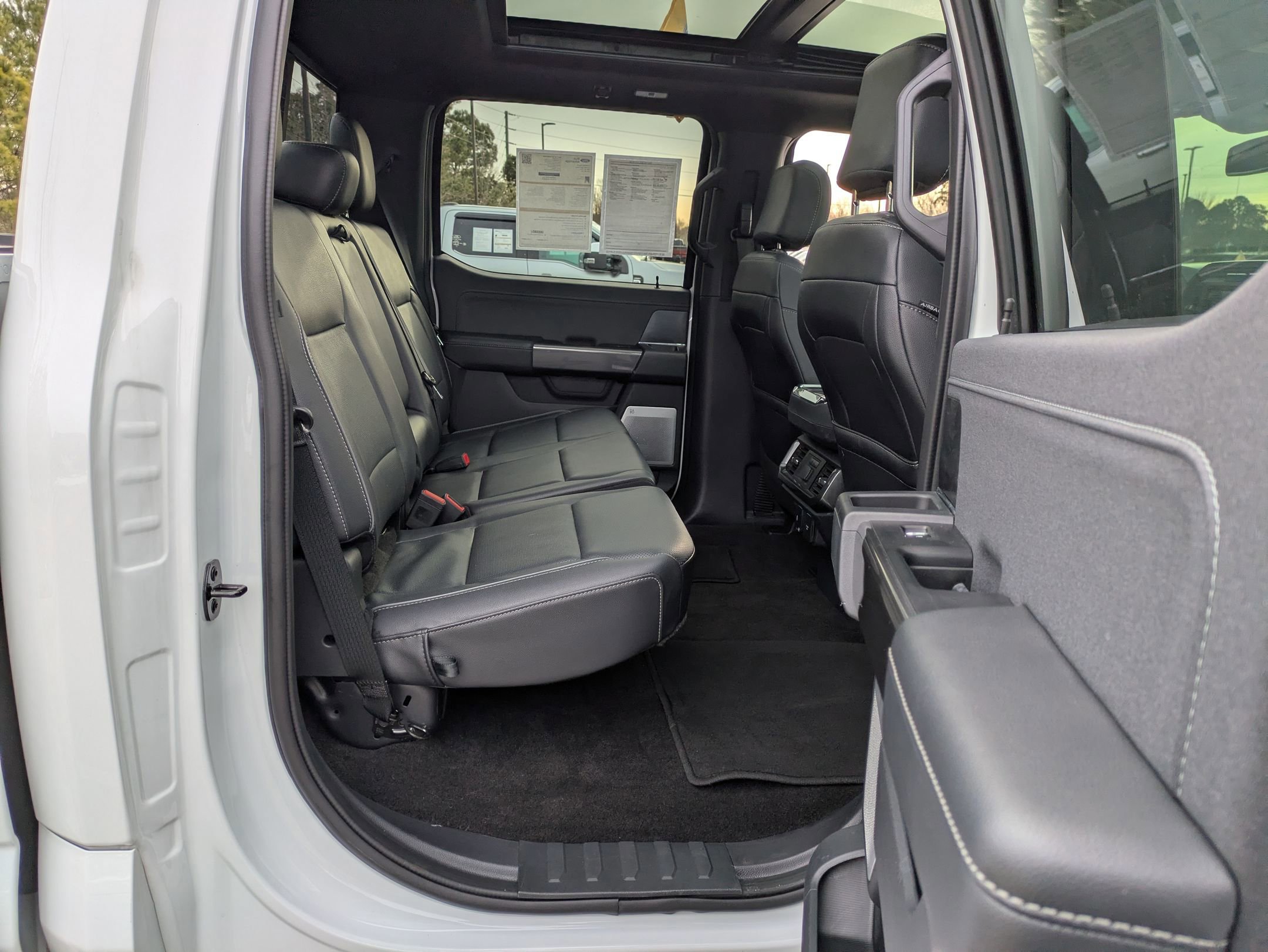 Certified 2023 Ford F150 Lariat w/ Equipment Group 502A High image 41