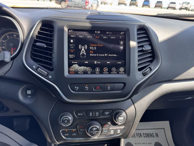 Used 2023 Jeep Cherokee Altitude Lux AWD/4WD image 20