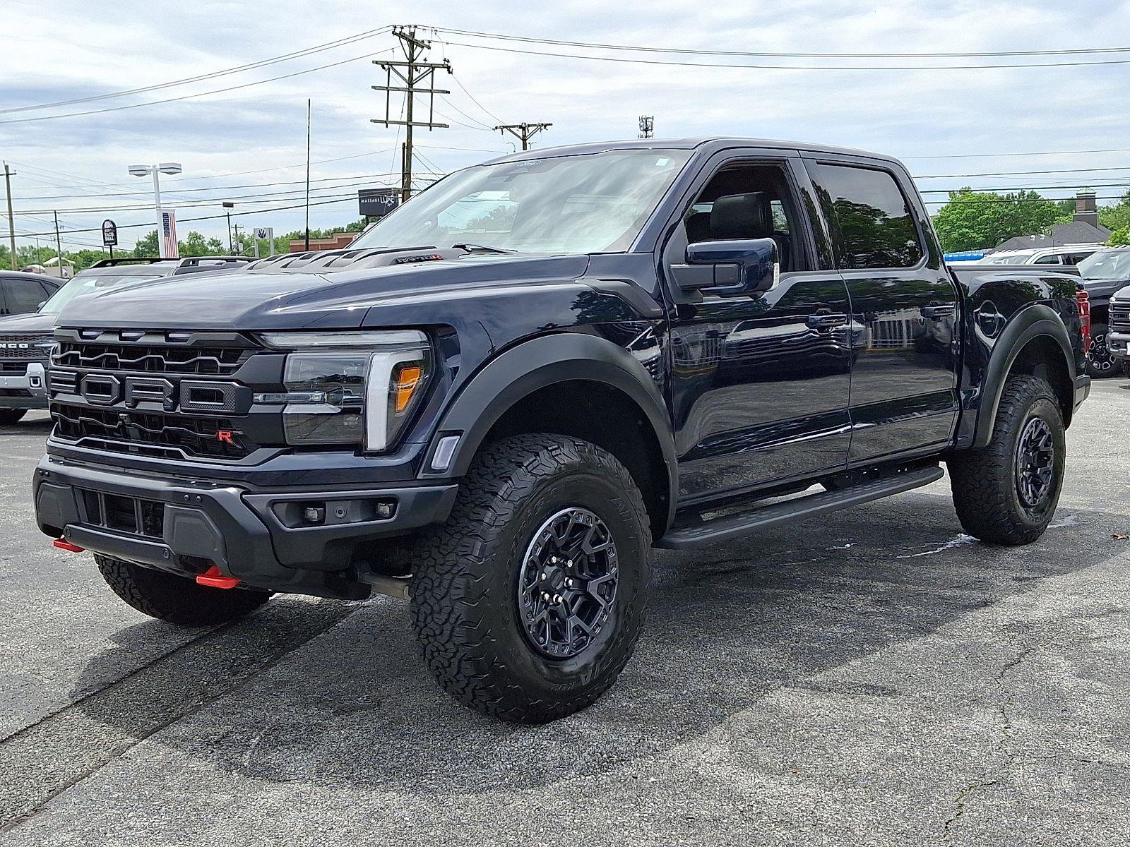 Certified 2025 Ford F150 Raptor w/ Equipment Group 803A Raptor R AWD/4WD image 3