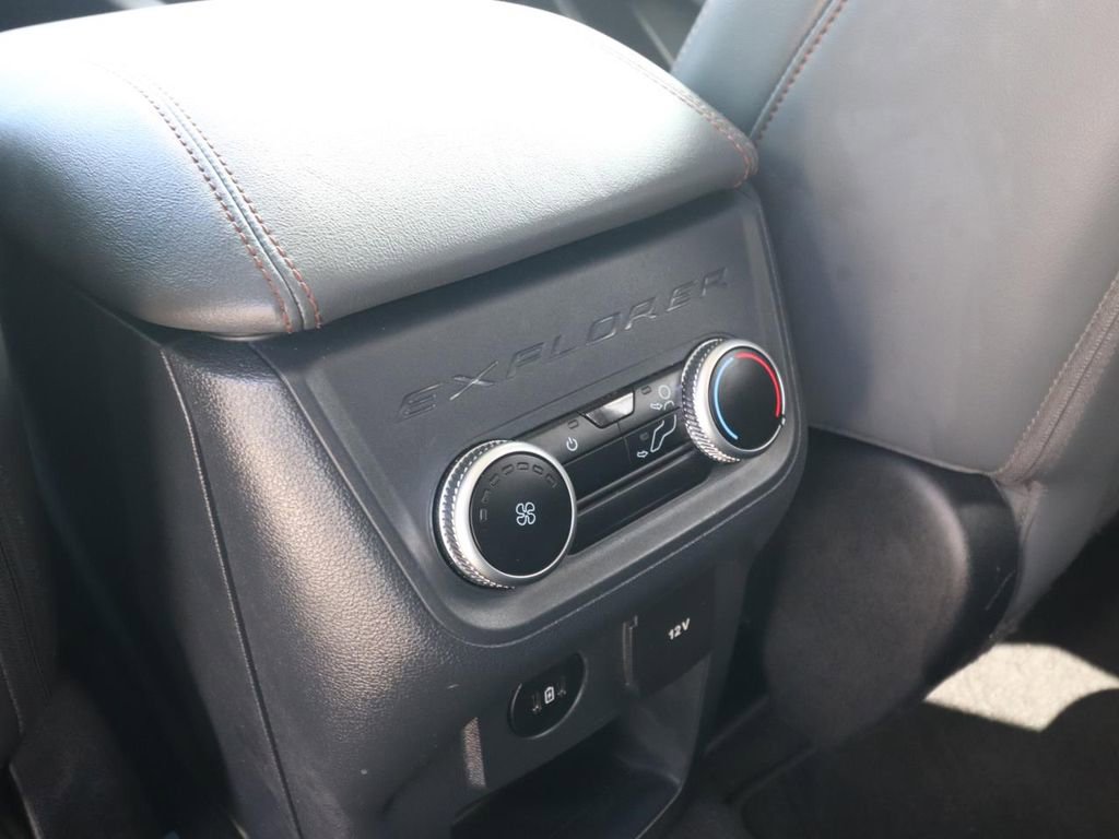 Certified 2025 Ford Explorer Active w/ Active Comfort Package image 10