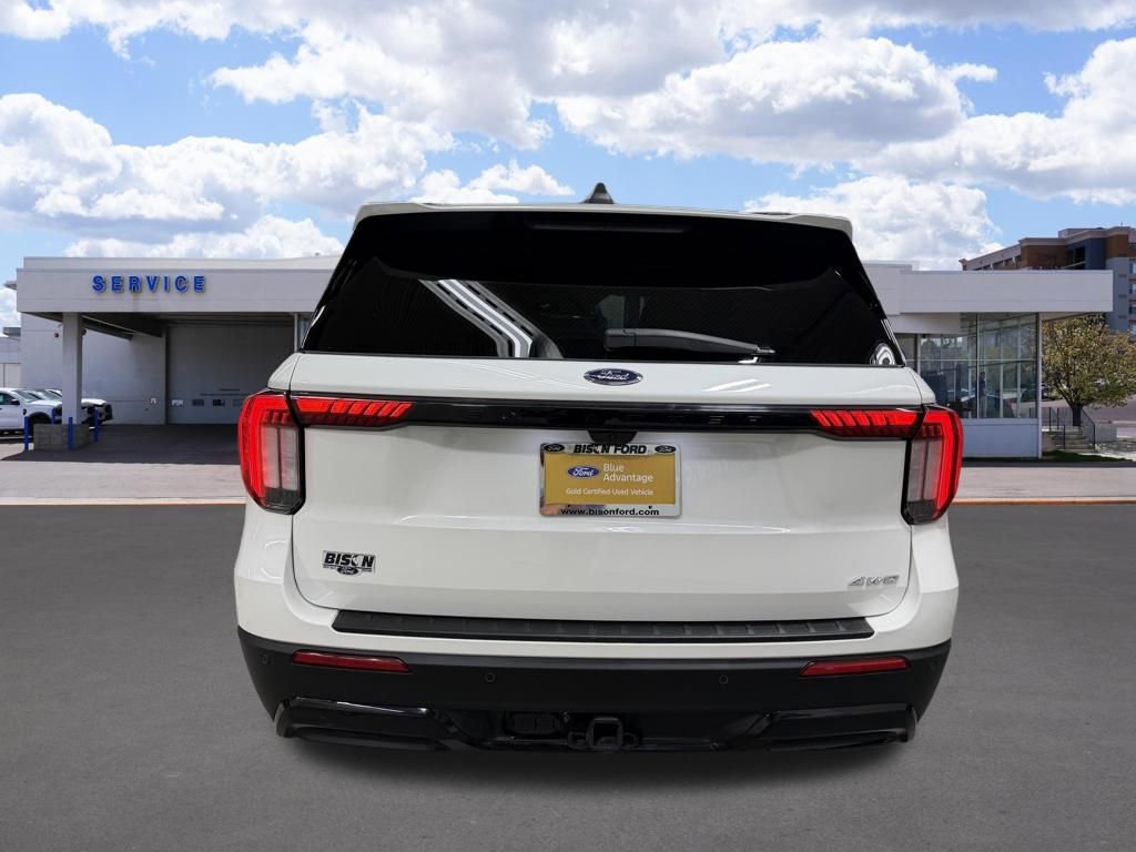 Certified 2025 Ford Explorer ST-Line w/ ST-Line Street Pack AWD/4WD image 4