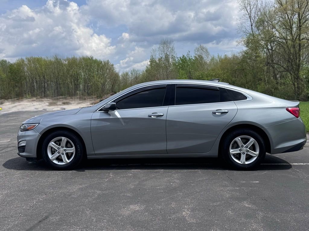 Used 2025 Chevrolet Malibu LS FWD image 8