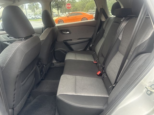Used 2021 Nissan Rogue SV FWD image 18