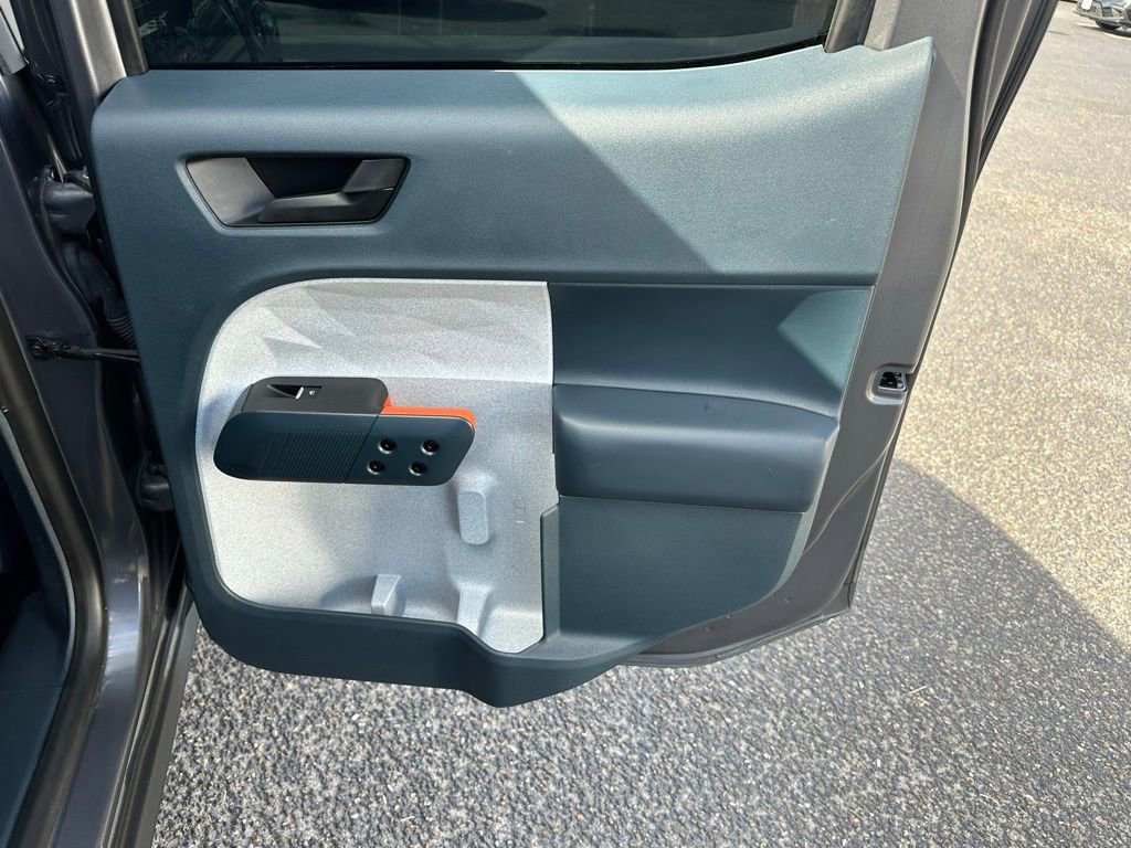 Certified 2022 Ford Maverick XLT image 18