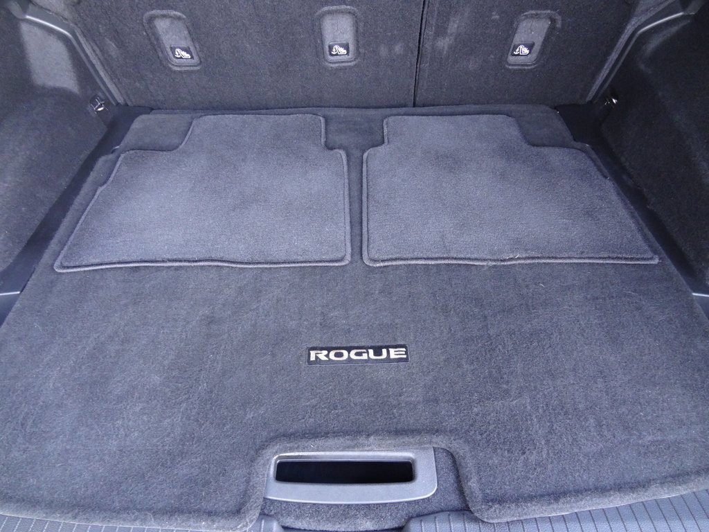 Used 2023 Nissan Rogue SV image 13