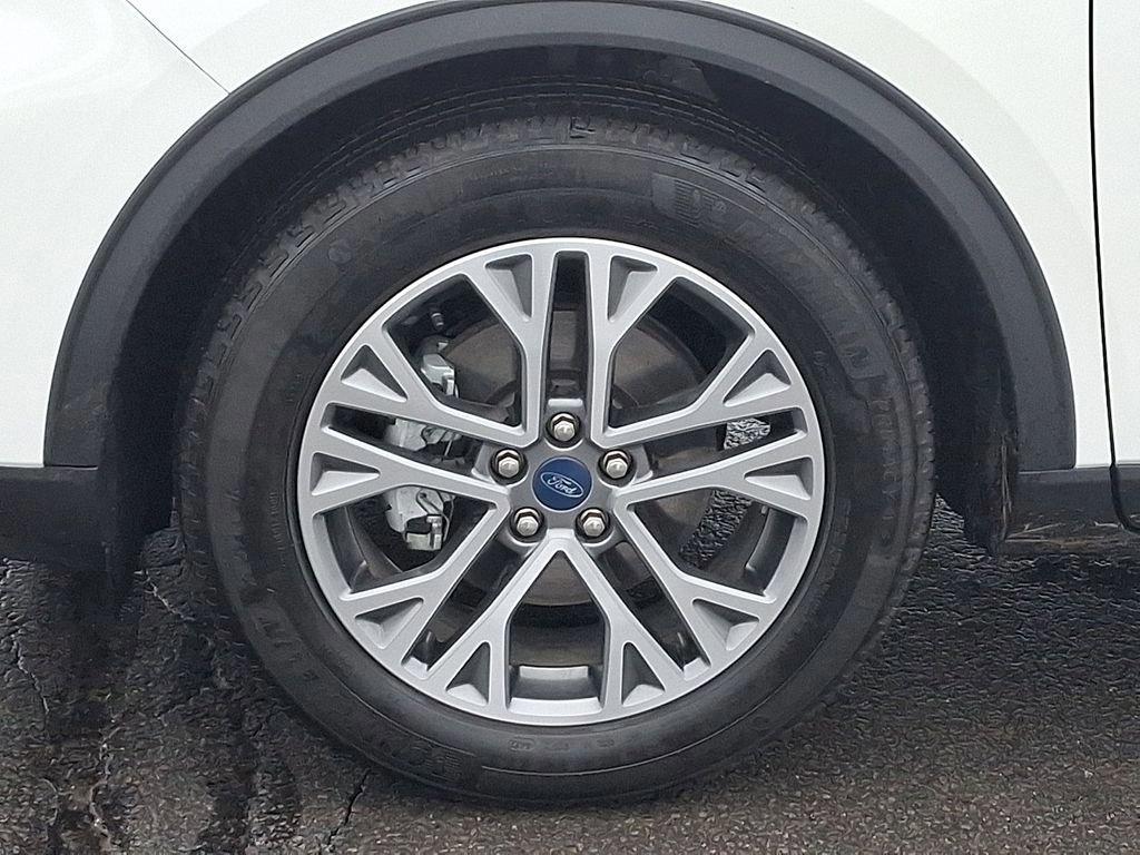 Certified 2022 Ford Escape SEL image 8