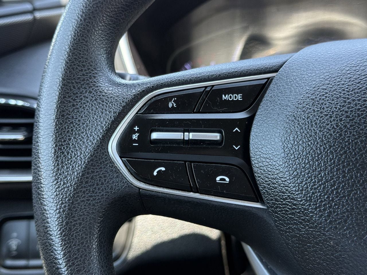 Used 2019 Hyundai Santa Fe SEL FWD image 13