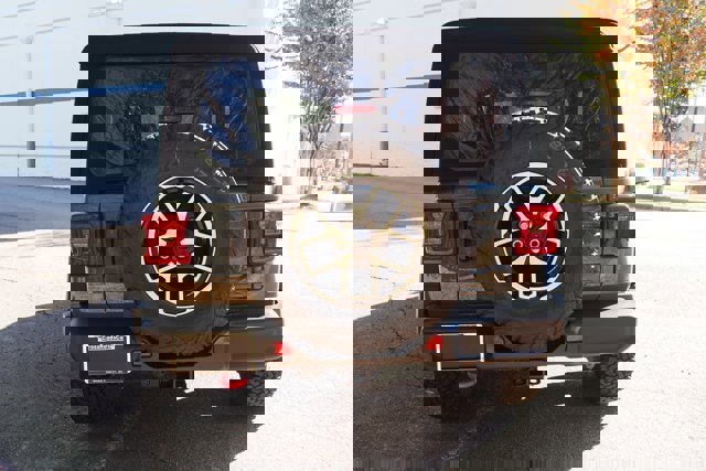 Used 2024 Jeep Wrangler Rubicon image 4