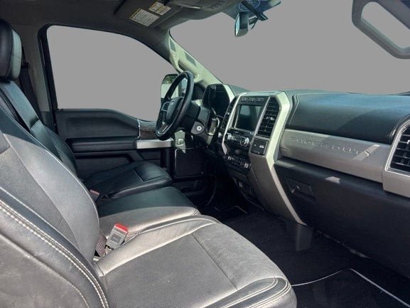 Certified 2019 Ford F350 Lariat w/ Chrome Package AWD/4WD image 10