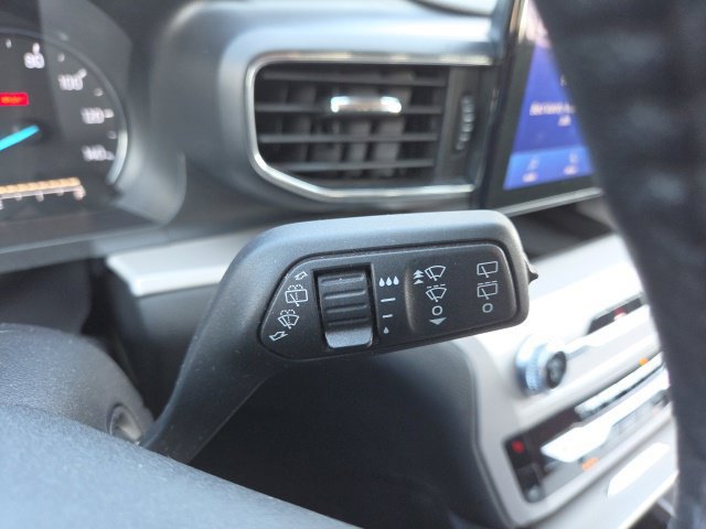 Certified 2024 Ford Explorer XLT w/ Equipment Group 202A RWD image 40