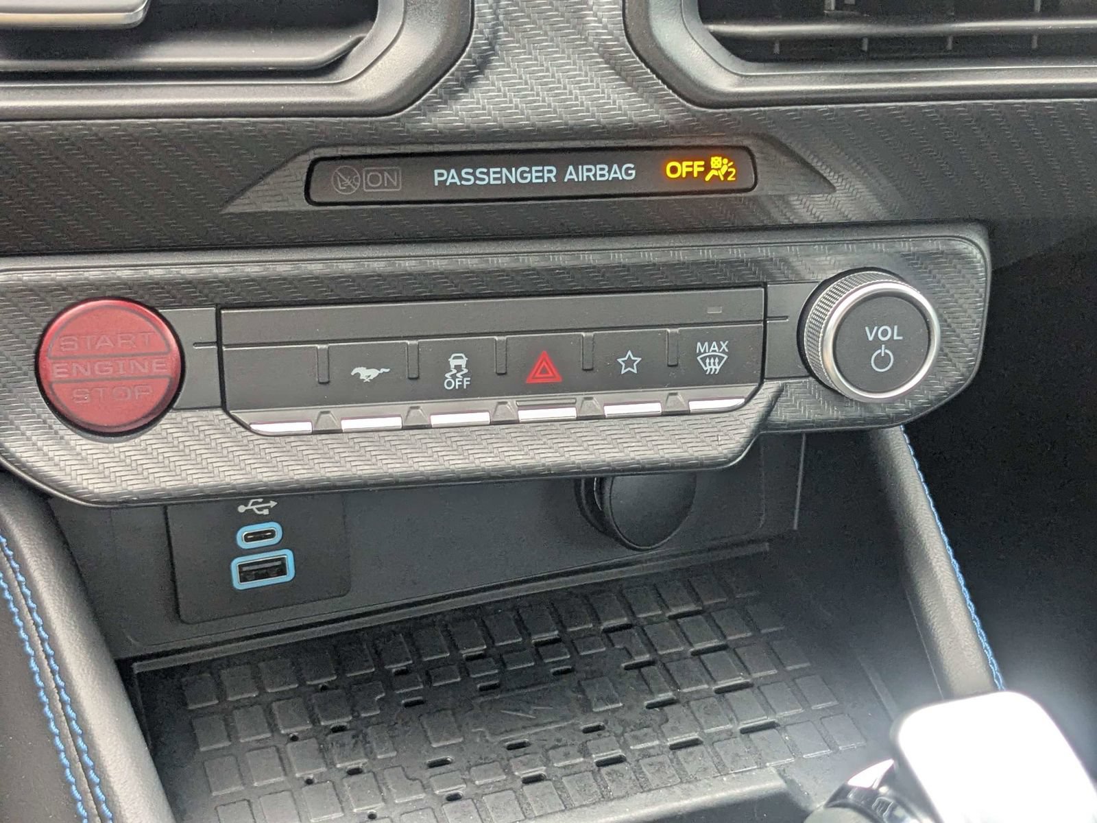 Certified 2024 Ford Mustang Dark Horse RWD image 18