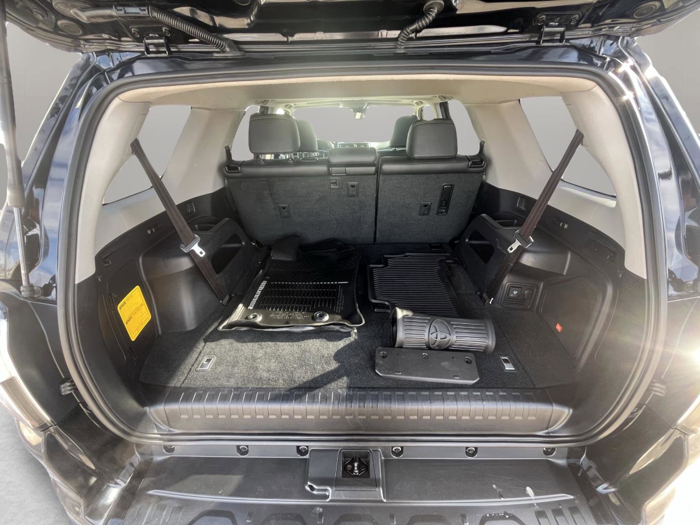 Used 2020 Toyota 4Runner Limited image 34