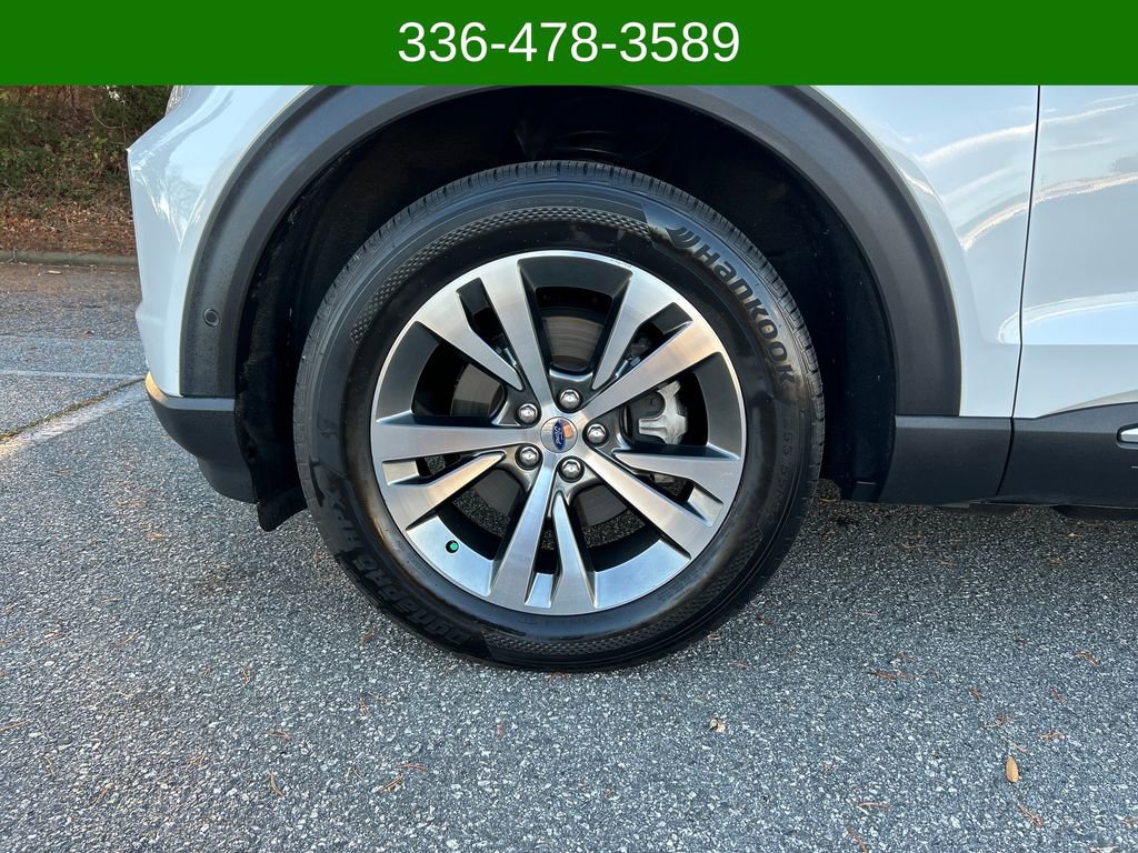 Certified 2020 Ford Explorer Platinum w/ Premium Technology Package image 27