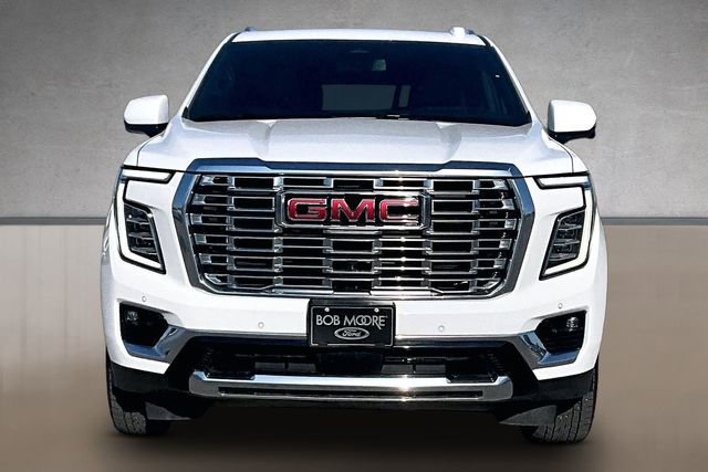 Used 2025 GMC Yukon XL Denali AWD/4WD image 3