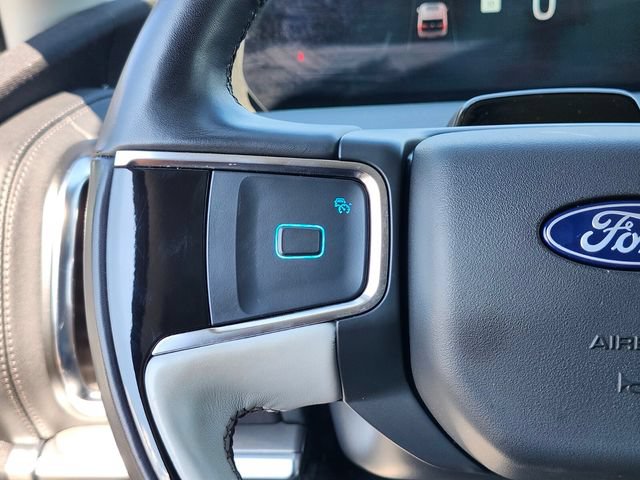 Certified 2025 Ford Expedition Max Platinum w/ Driver's Package AWD/4WD image 32