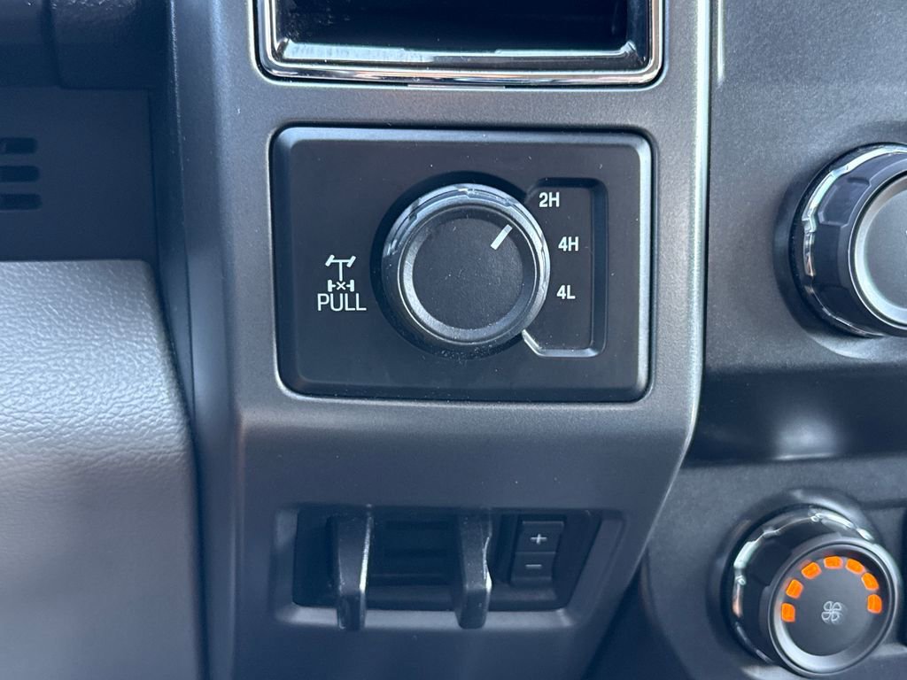 Certified 2019 Ford F250 XLT w/ XLT Value Package image 22
