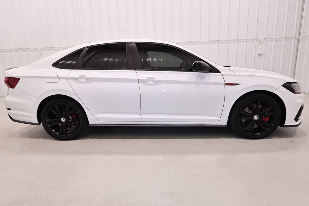 Used 2021 Volkswagen Jetta GLI FWD image 2