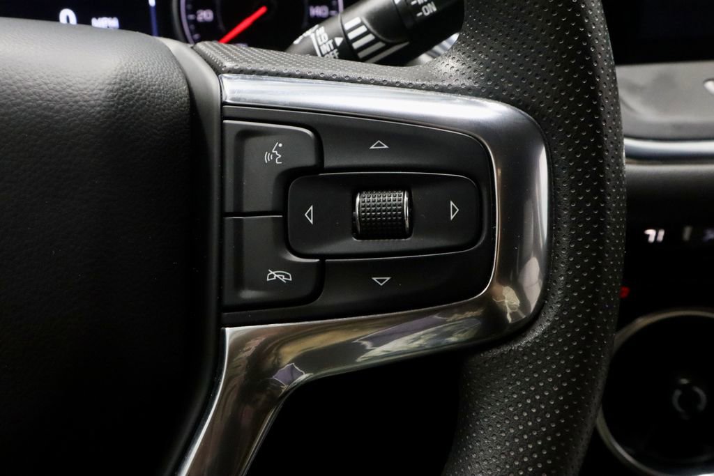 Used 2023 Chevrolet Blazer LT w/ Convenience Package FWD image 30