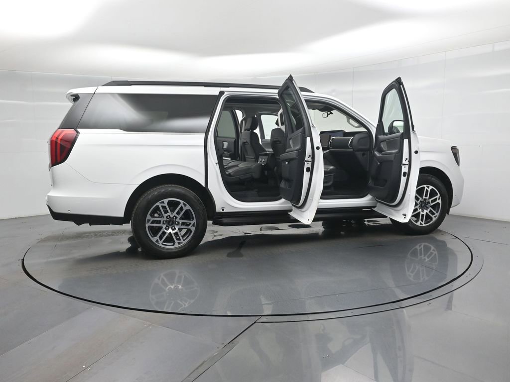 Certified 2025 Ford Expedition Max Active image 5