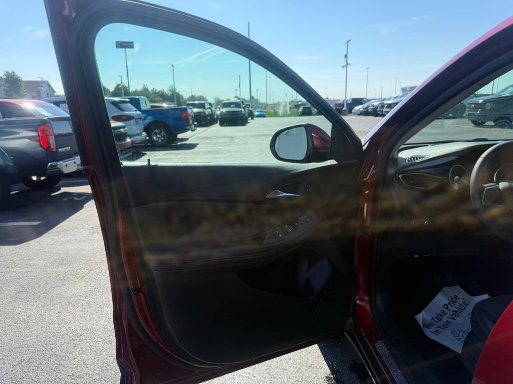 Used 2023 Buick Encore GX Preferred w/ Cold Weather Comfort Package FWD image 14