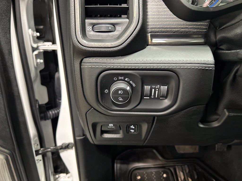 Used 2019 RAM 1500 Limited AWD/4WD image 13