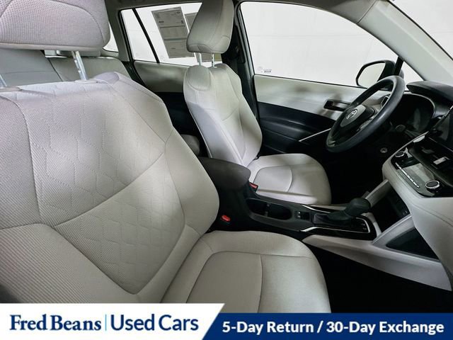 Used 2024 Toyota Corolla Cross L image 28