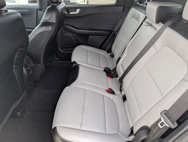 Certified 2025 Ford Escape SE image 20