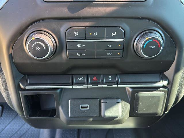 Used 2019 Chevrolet Silverado 1500 Custom w/ Custom Value Package image 20