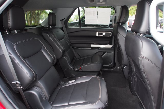 Certified 2023 Ford Explorer XLT w/ Equipment Group 202A RWD image 13
