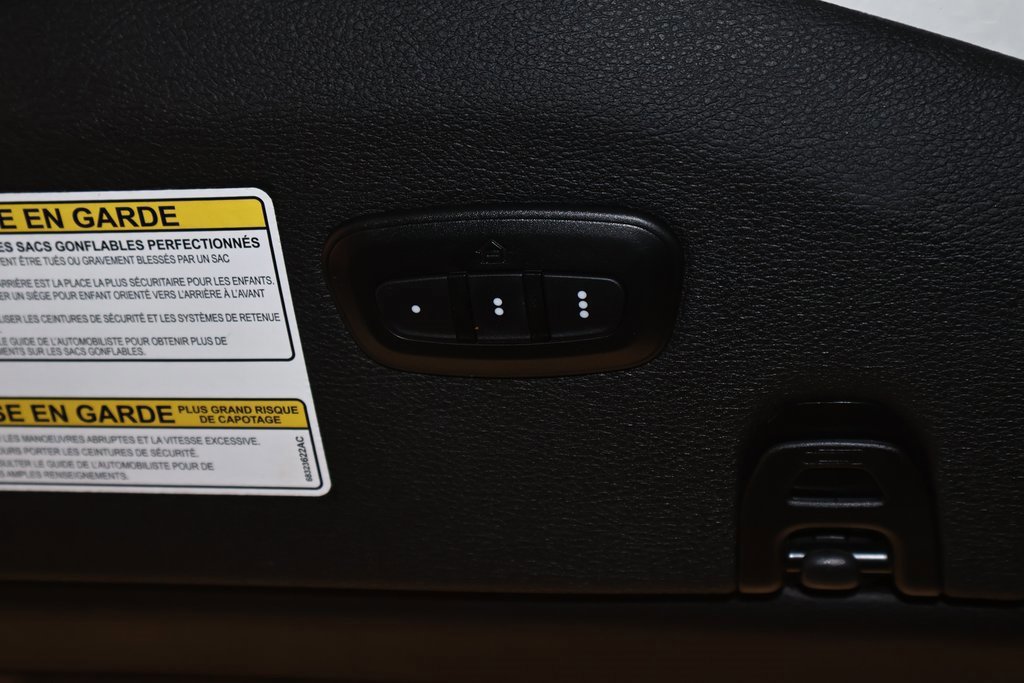 Used 2022 Jeep Wrangler Unlimited Sahara image 36