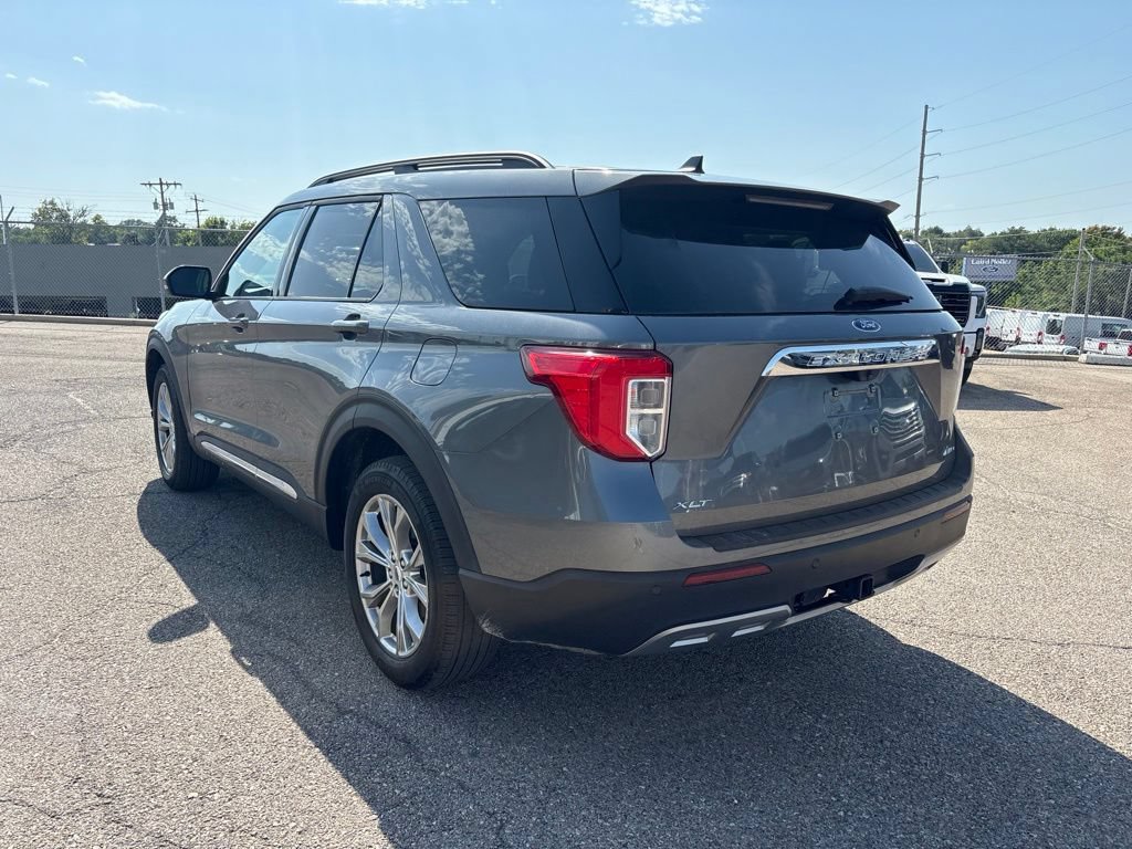 Certified 2024 Ford Explorer XLT w/ Equipment Group 202A AWD/4WD image 5