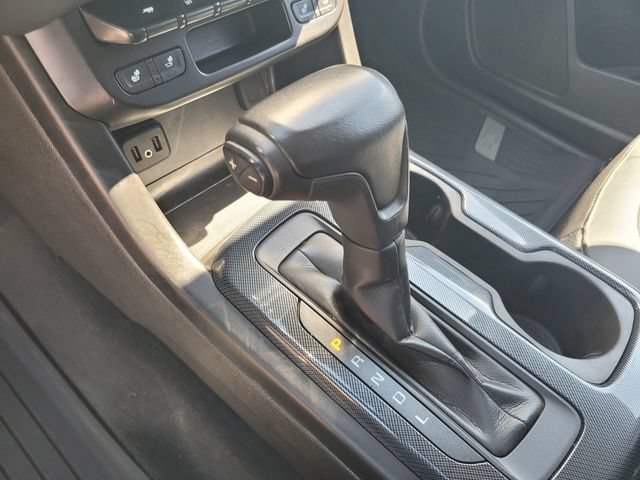Used 2021 Chevrolet Colorado Z71 AWD/4WD image 18