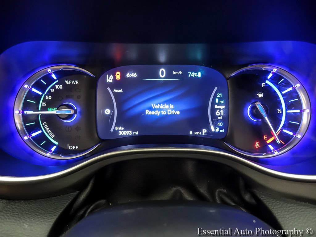 Used 2022 Chrysler Pacifica Touring-L FWD image 14