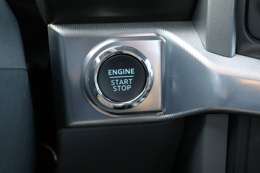 Certified 2025 Ford F150 Lariat w/ Equipment Group 501A Mid image 9