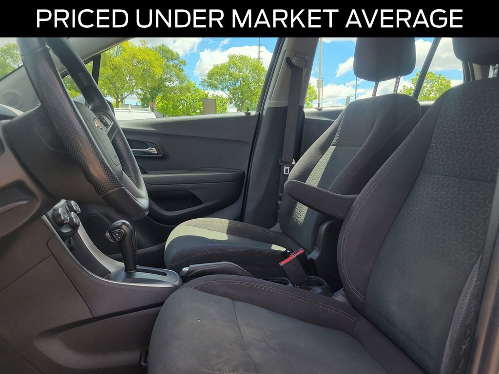 Used 2020 Chevrolet Trax LS FWD image 13