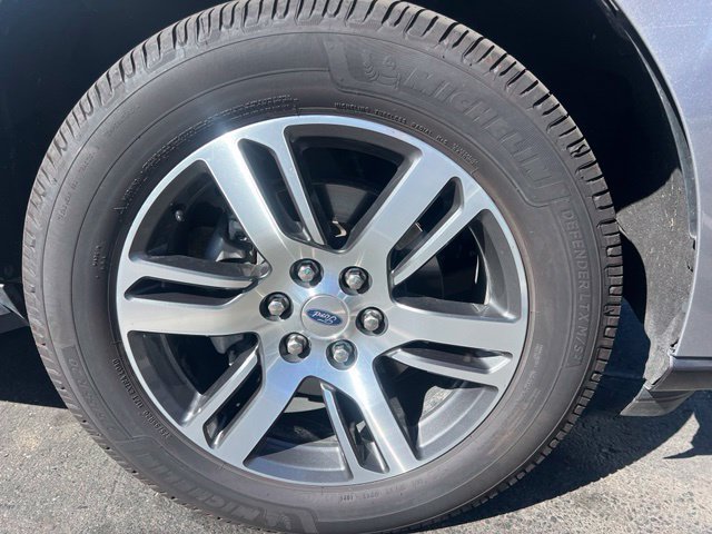 Certified 2023 Ford Expedition Limited AWD/4WD image 5