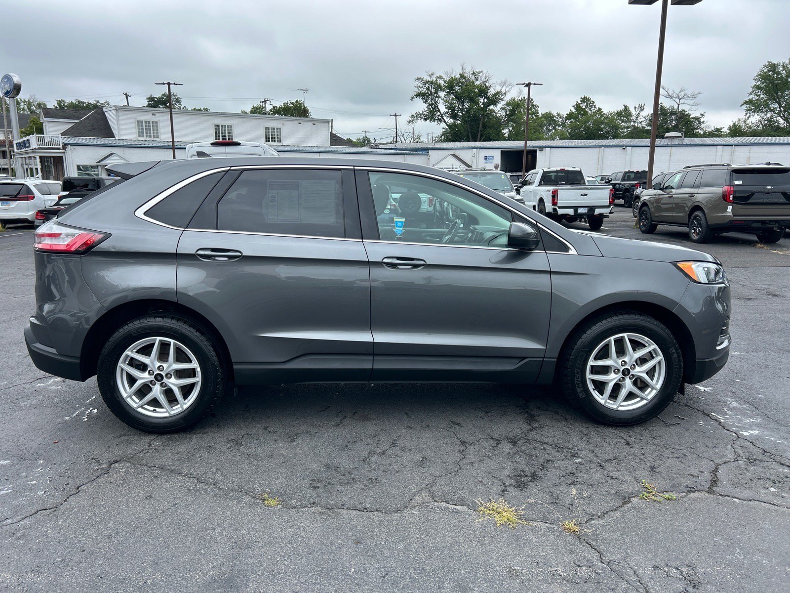 Certified 2023 Ford Edge SEL w/ Convenience Package AWD/4WD image 17