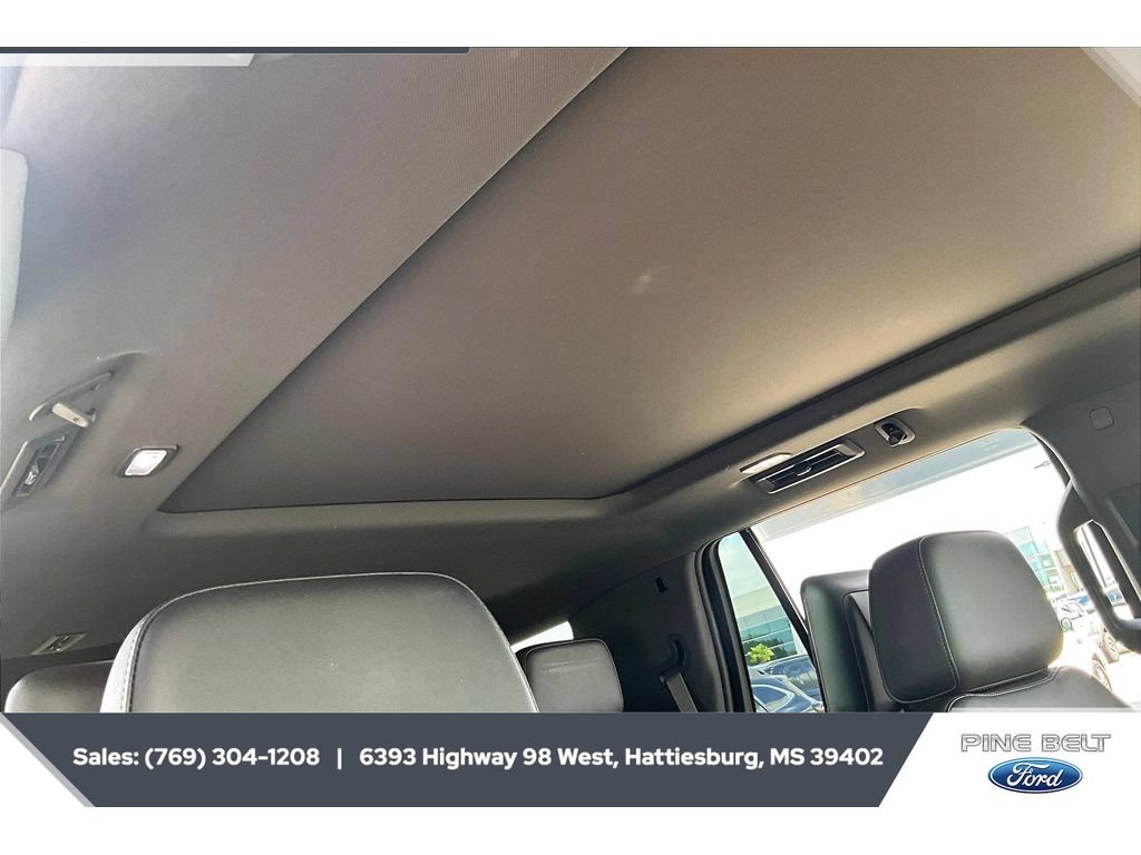 Used 2021 Chevrolet Tahoe Z71 w/ Z71 Signature Package AWD/4WD image 16