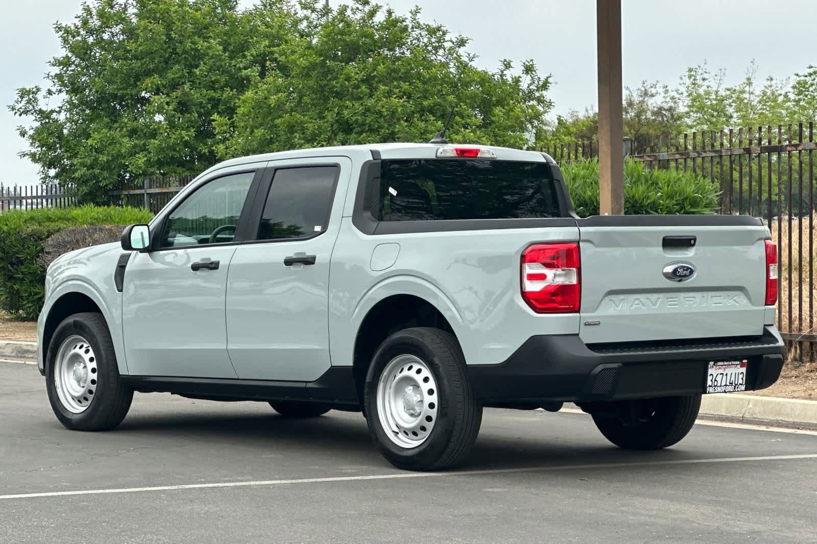 Certified 2023 Ford Maverick XL image 3