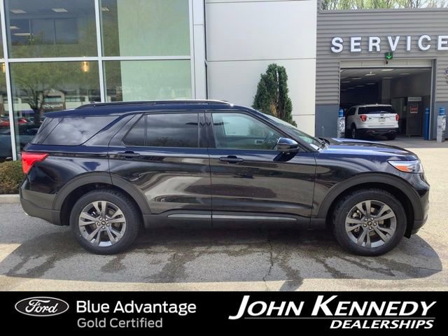 Certified 2023 Ford Explorer XLT w/ Equipment Group 202A AWD/4WD image 2
