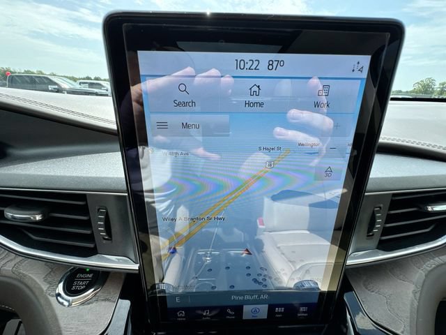 Certified 2021 Ford Explorer Platinum w/ Equipment Group 601A AWD/4WD image 18