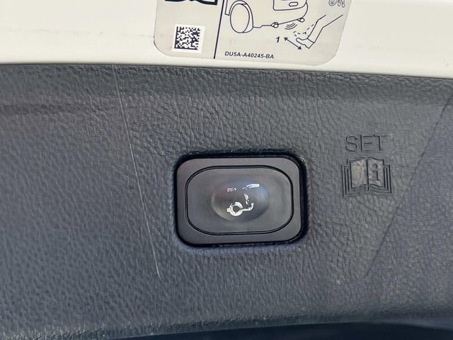 Certified 2017 Ford Edge SEL w/ Equipment Group 201A image 13