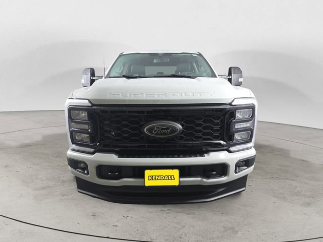 Certified 2025 Ford F350 Lariat w/ Black Appearance Package image 8