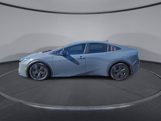 Used 2023 Toyota Prius LE FWD image 5