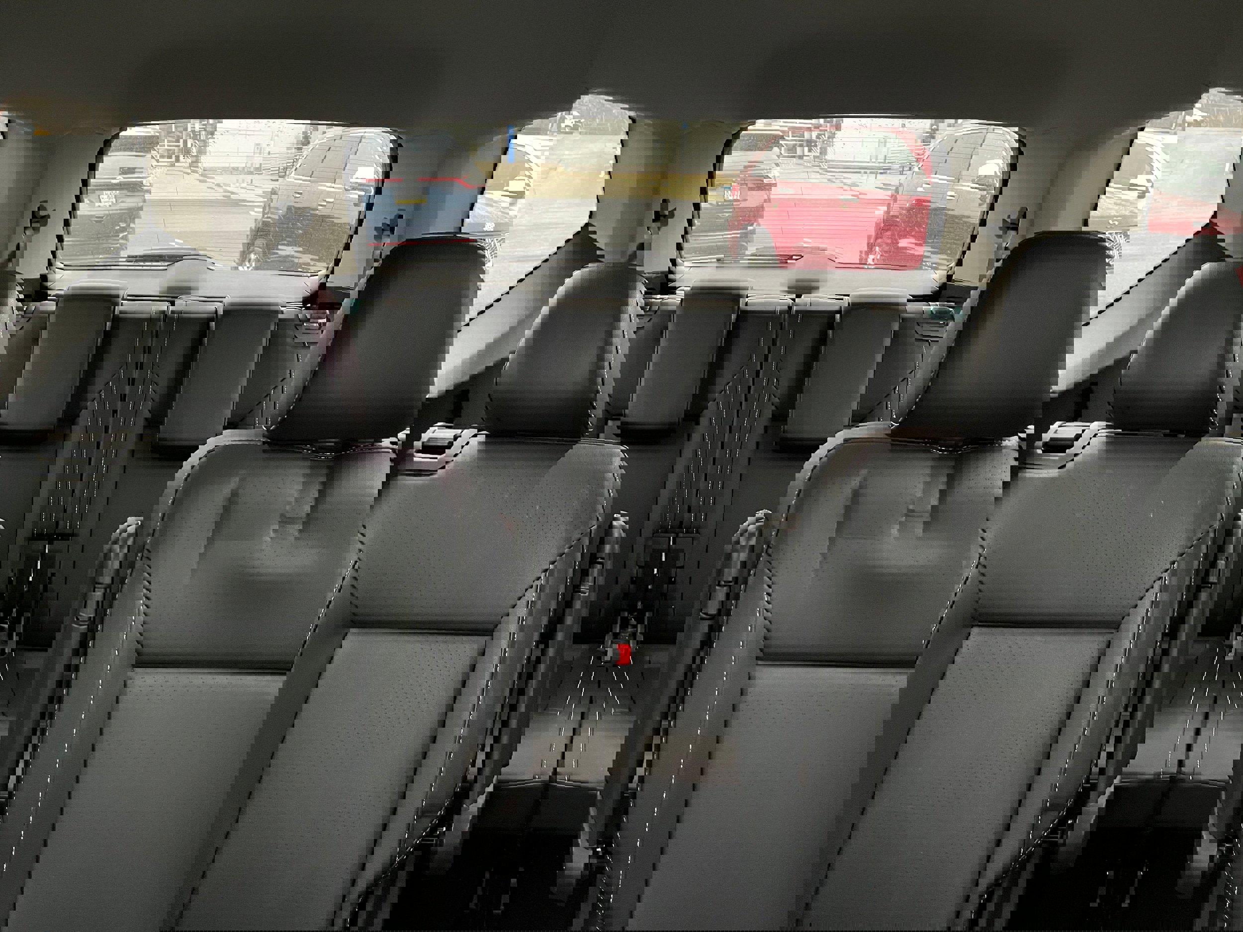 Used 2021 Volkswagen Atlas SE image 10