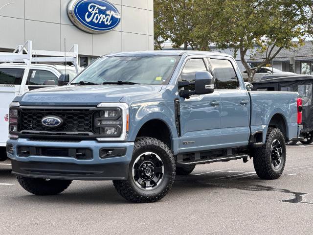 Certified 2023 Ford F250 4x4 Crew Cab Super Duty image 2