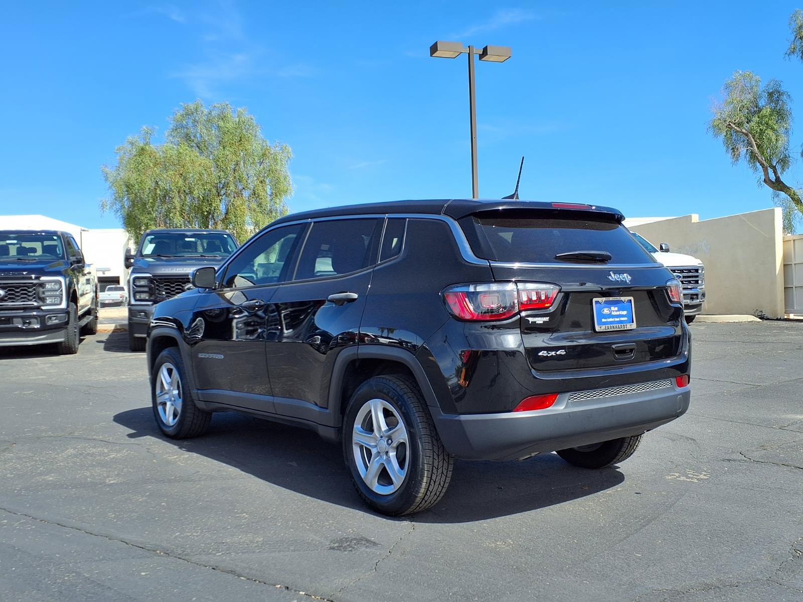 Used 2024 Jeep Compass Sport AWD/4WD image 4