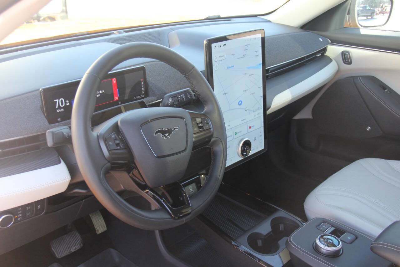 Certified 2022 Ford Mustang Mach-E Premium image 28