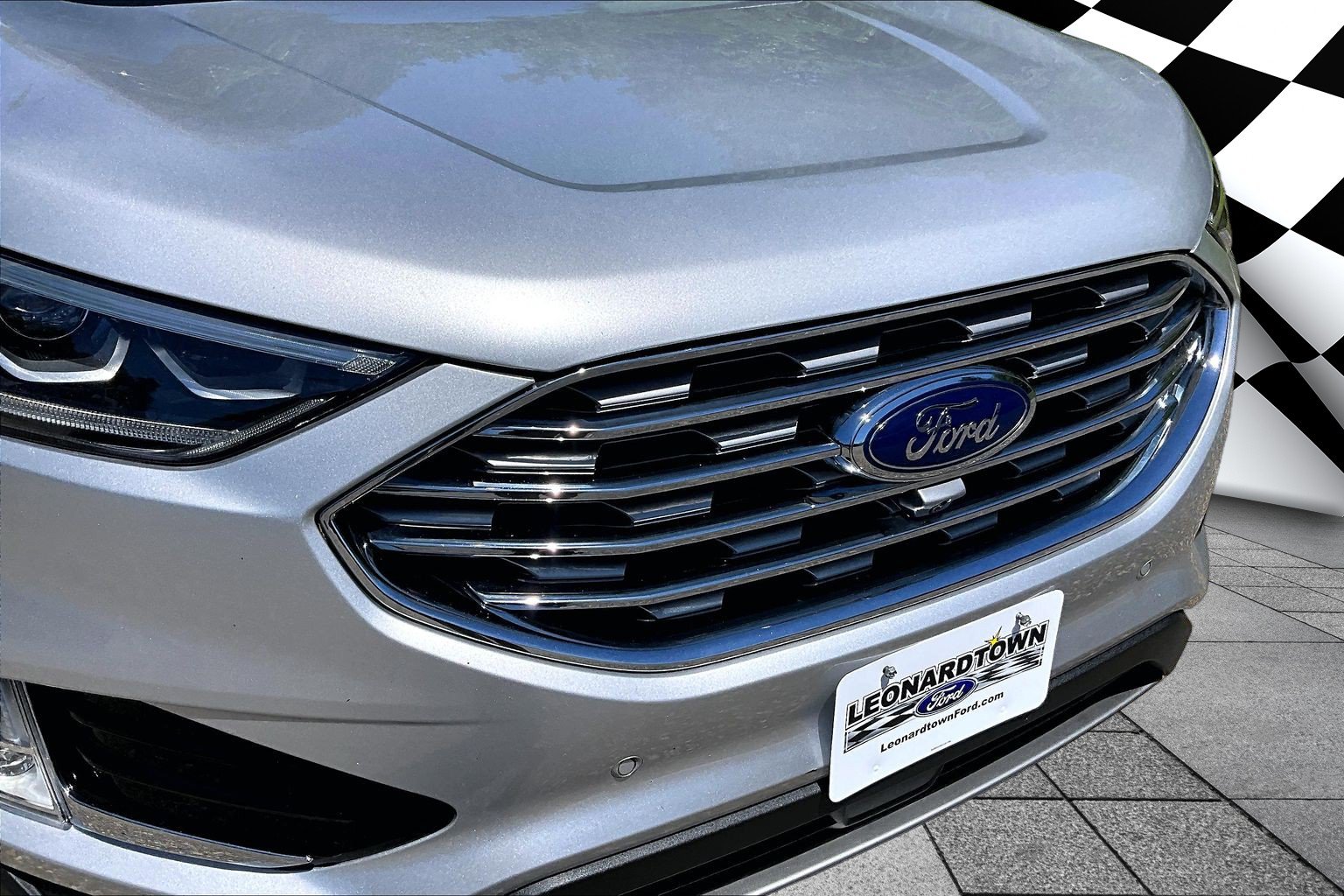 Certified 2019 Ford Edge Titanium w/ Equipment Group 301A FWD image 28